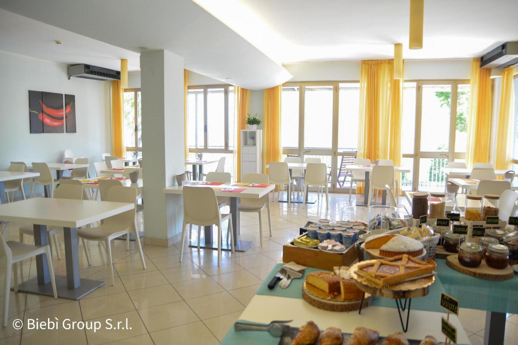 רימיני Hotel Giorg - Waterpark Included מראה חיצוני תמונה
