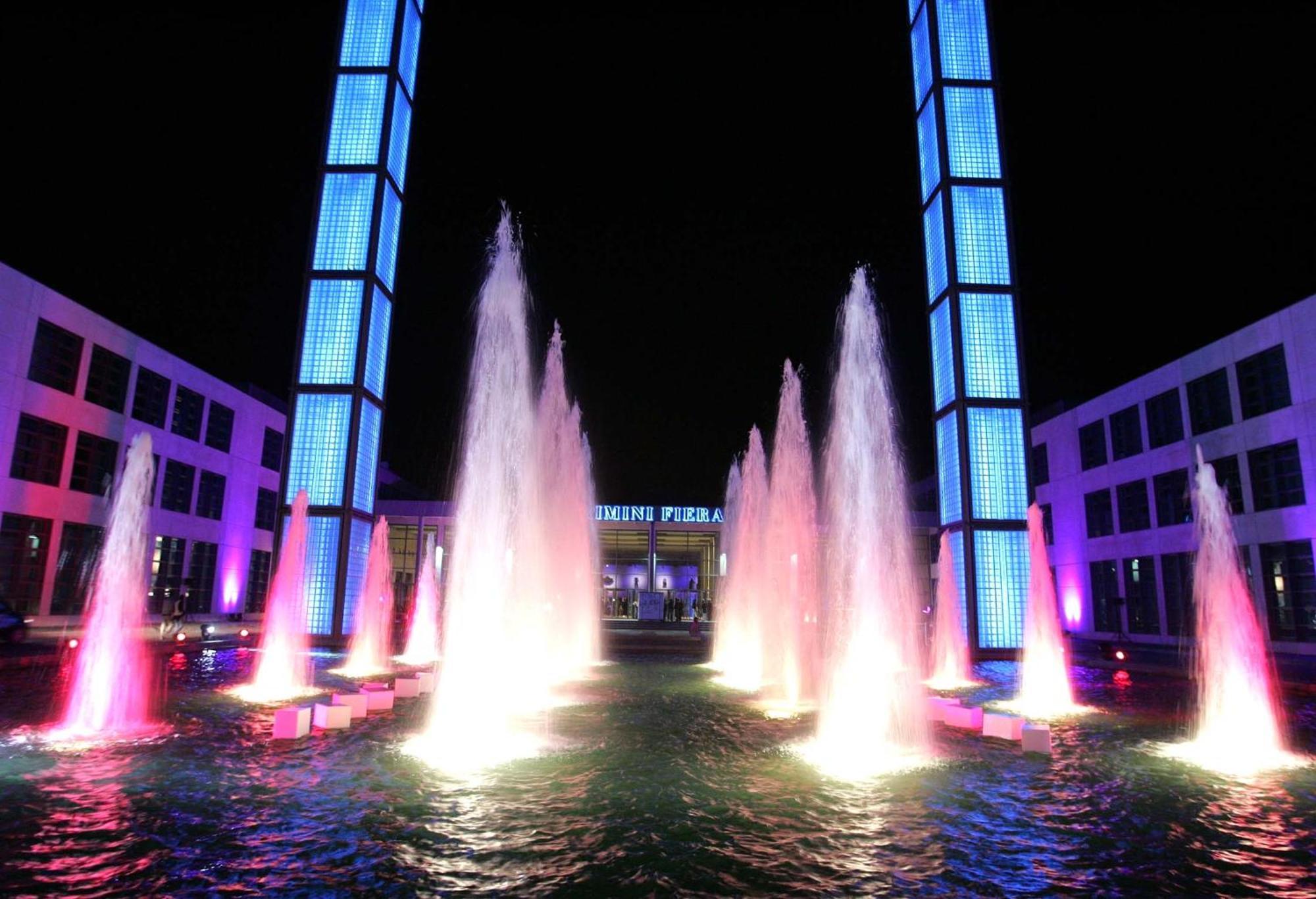רימיני Hotel Giorg - Waterpark Included מראה חיצוני תמונה